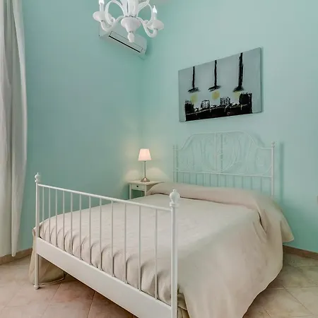 Apartment Domus Eugenia *